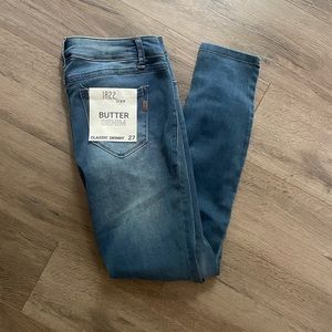 1822 Classic Skinny Jeans size 27